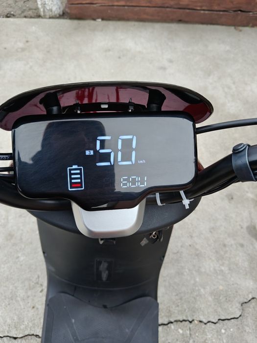 Scuter electric lofty