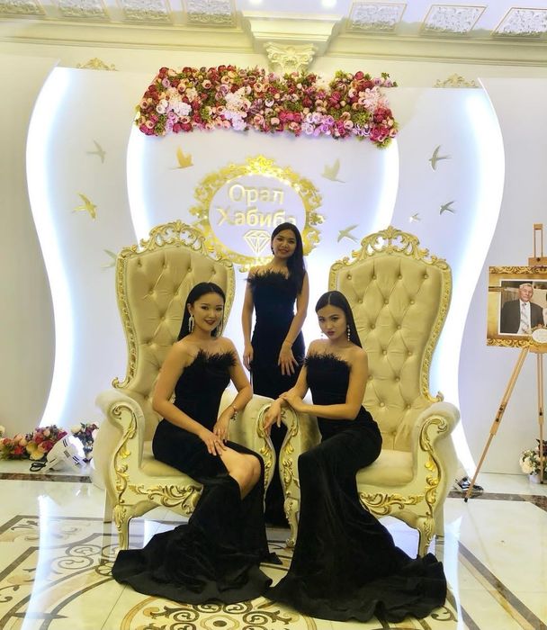 Трио вокальное певицы