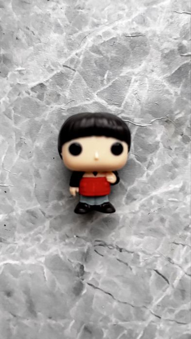 Kinder joy очень странные дела уилл редки