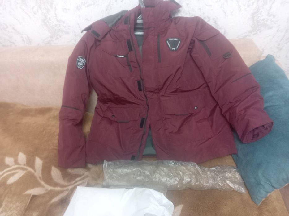 Продам новый пуховик