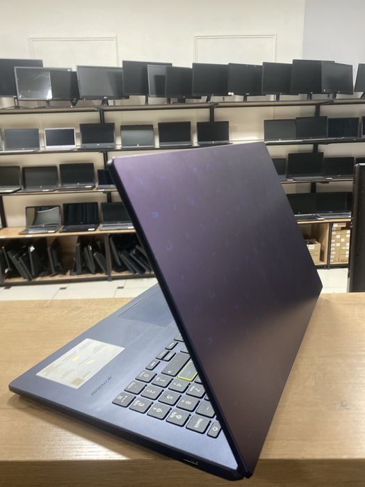 Ноутбук Asus i5-10/RAM4/SSD128/HDGraphics