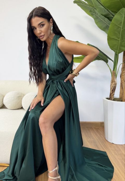 Официална рокля LBD