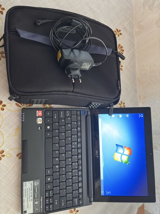 Acer Aspire One 522 (mini laptop)