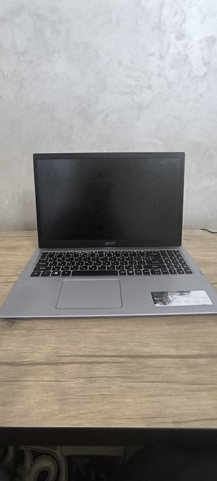 Acer Core(TM)i3- 1115G4 noutbook satiladi