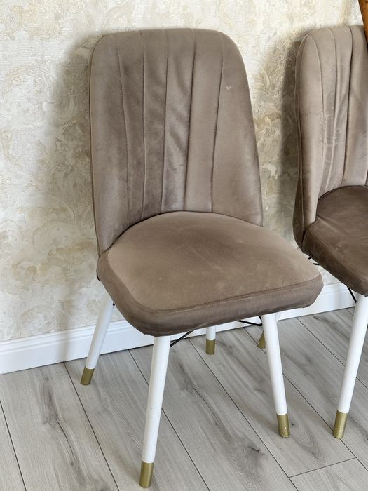 Продам стулья в хорошем состояний