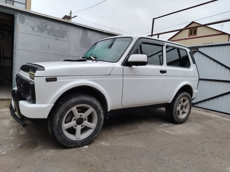 Продам ниву  2016 года.