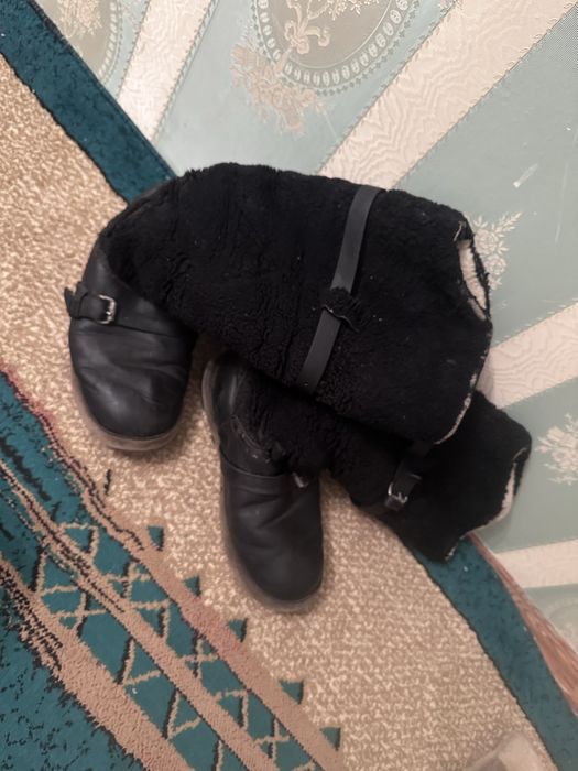 Продам унты качественные размер 42