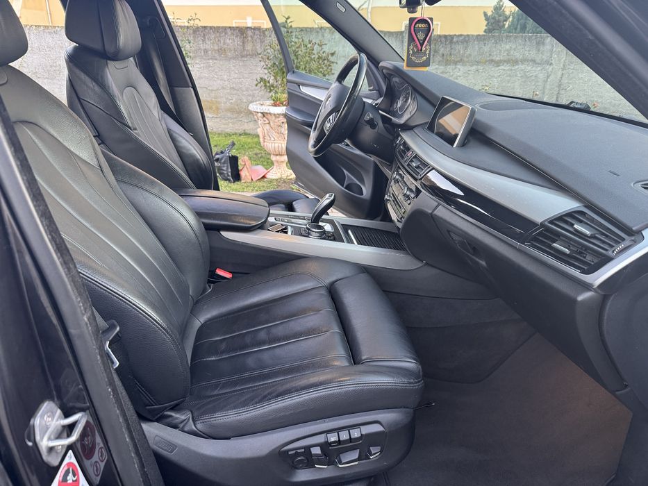 BMW X5  SUV  full dotări