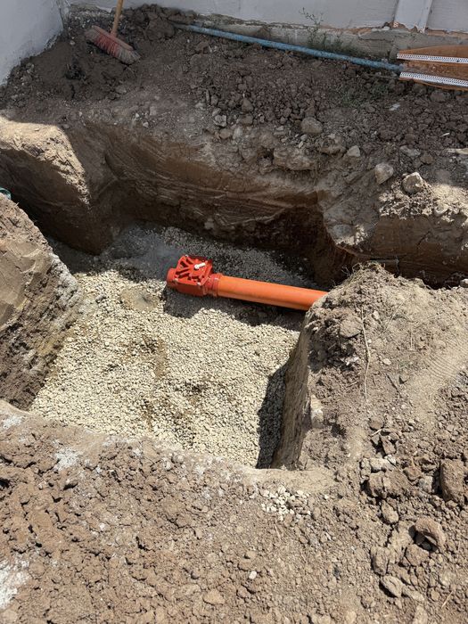 Inchiriere miniexcavator 1.2T cu manipulator