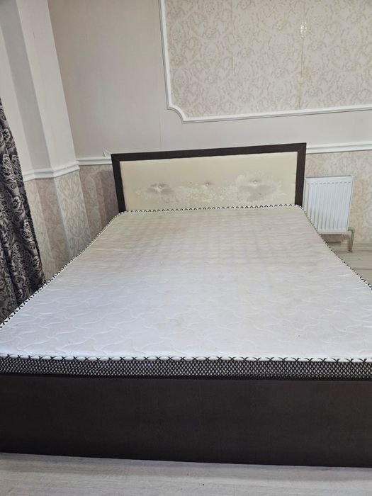 Продам спальный гарнитур, шкаф, тумба