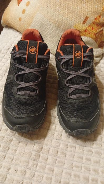N.38 Чисто нови обувки Mammut с Gore-tex