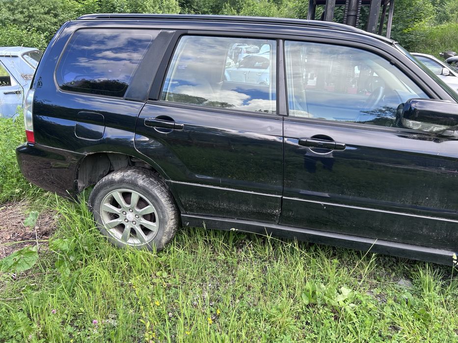 Bara subaru forester capota motor haion usa jante 2.0
