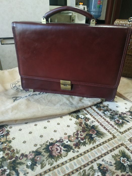 Портфель для документов