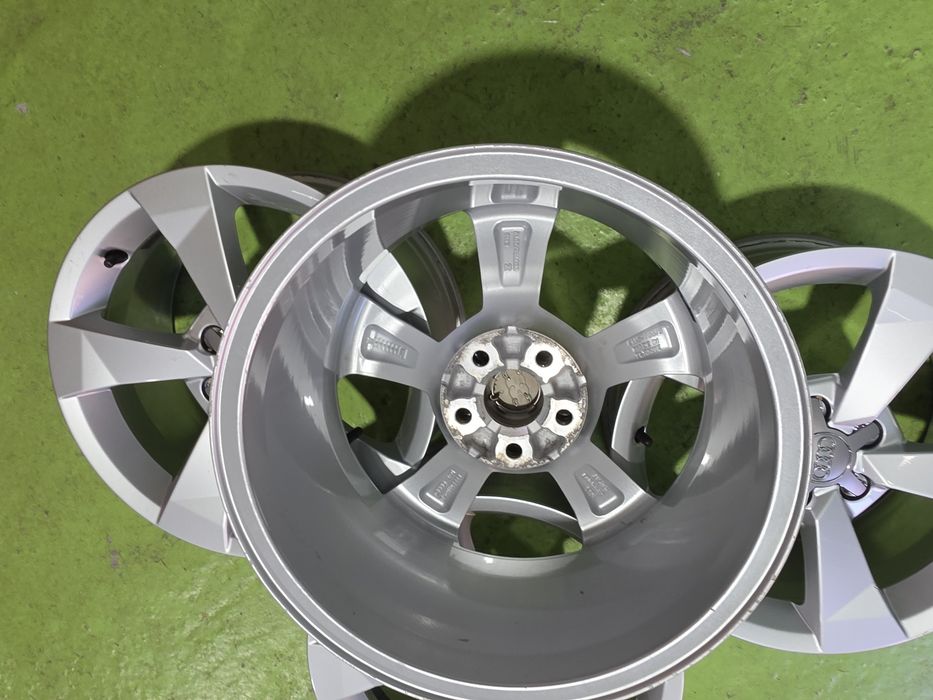 16 5x100 Audi Vw лети джанти 5х100
