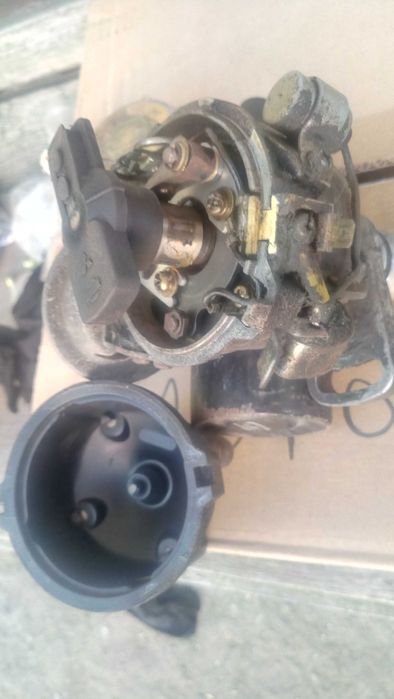 Продавам авточасти за Nissan Micra K10