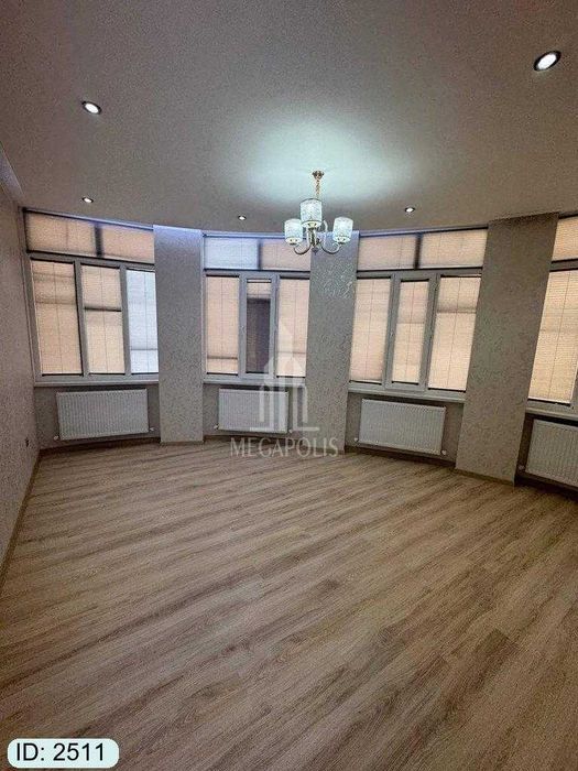 №2512 2 xonali uy tez va arzon sotiladi