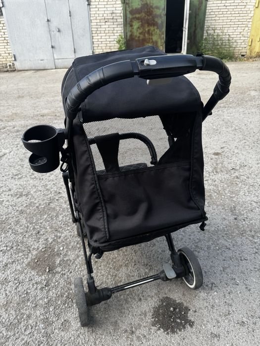 Продам коляску складывается в чемодан