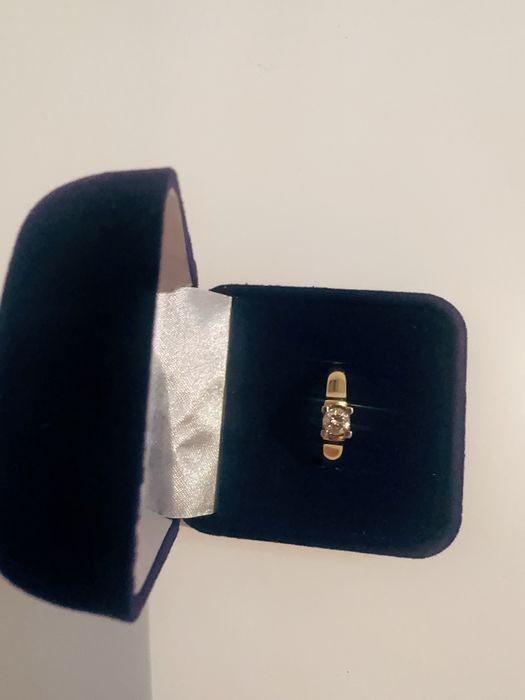 Кольцо с бриллиантов с каратом 0.50