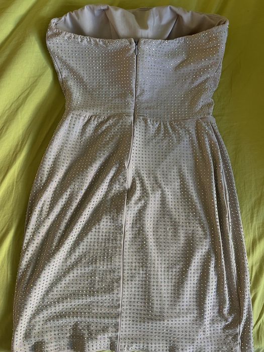 Нова рокля с камъни