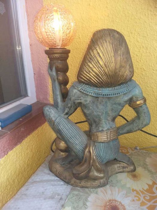 Veioza faraon cu bura din sticla