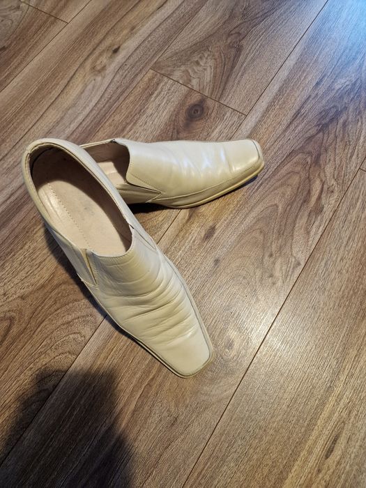 Pantofi eleganti din piele