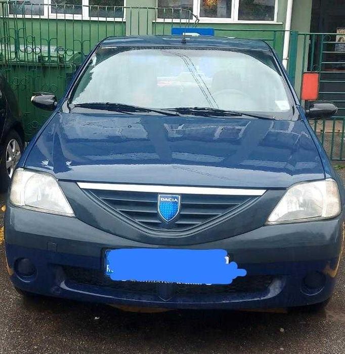 Vând Dacia Logan, fabricată în 2006