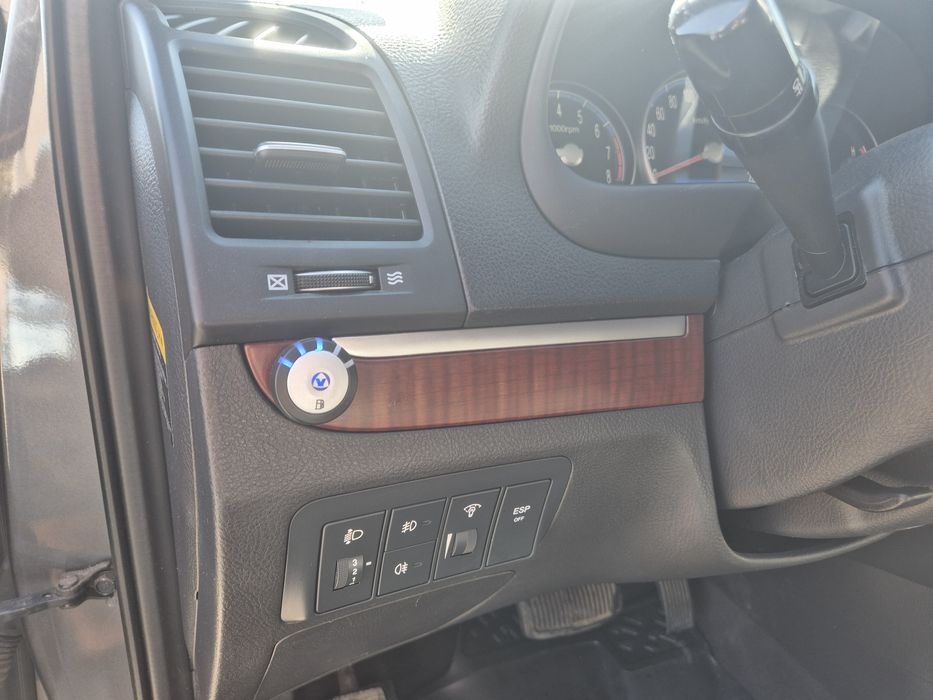 Hyundai Santa fe 2.7i бензин-газ 4х4