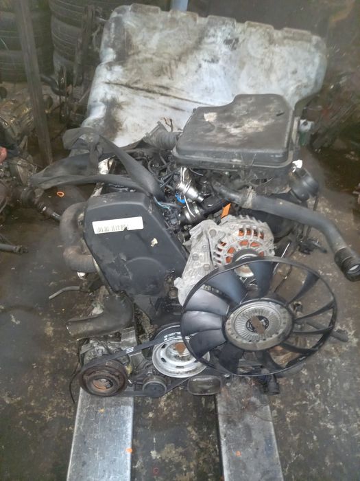 Двигатель на Фольксваген Пассат В5 1.6л ANA