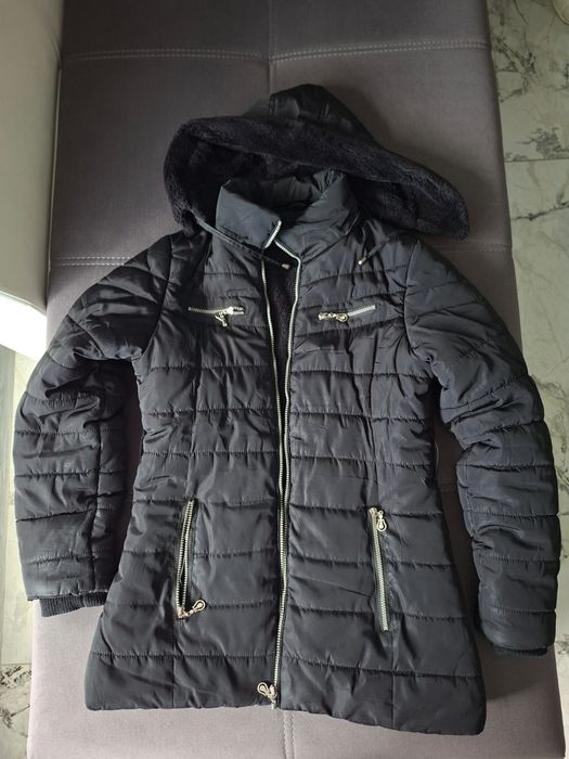 Дамско зимно яке в черен цвят, размер Л