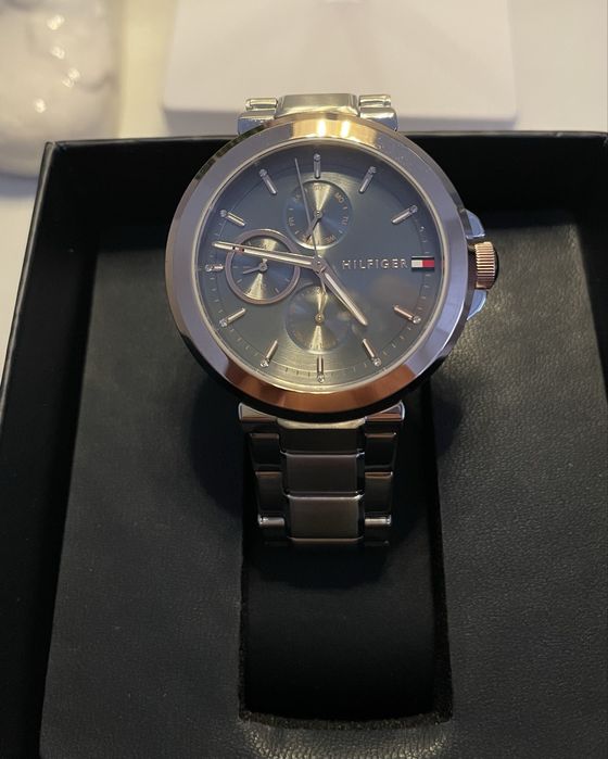 Дамски часовник Tommy Hilfiger
