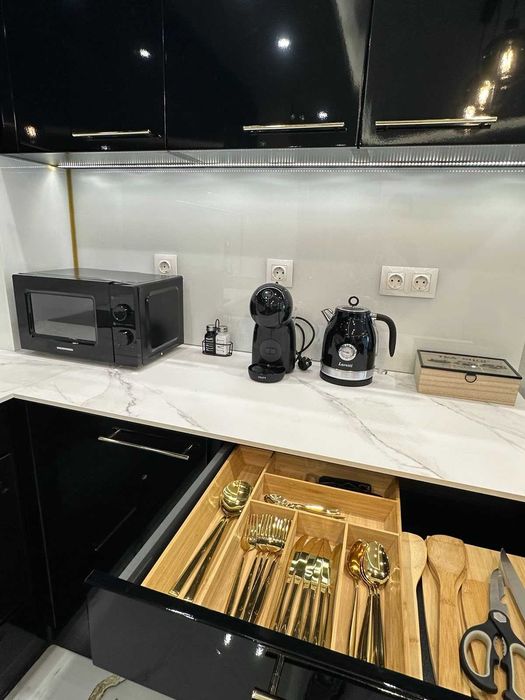 Дава се под наем Двустаен апартамент в Бургас, Лазур - 75 кв.м за 2142 € - Снимка #7