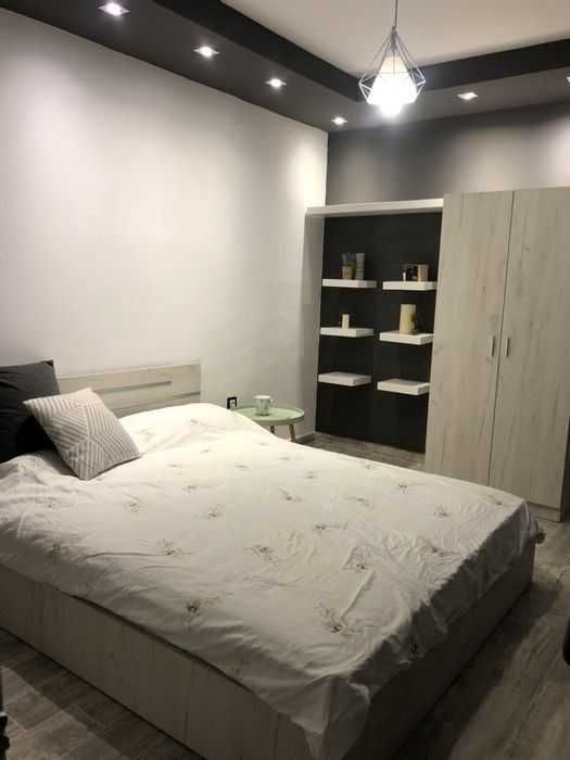 Дава се под наем Тристаен апартамент в Пловдив, Младежки Хълм - 110 кв.м за 433.5 € - Снимка #6