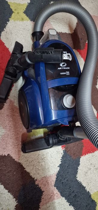 Продам пылесос SAMSUNG  ОТЛИЧНЫЙ