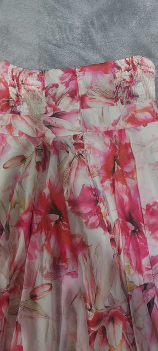 ОФИЦИАЛНА РОКЛЯ-размер Л / и Гащиризон  20 лв. - 40 размер