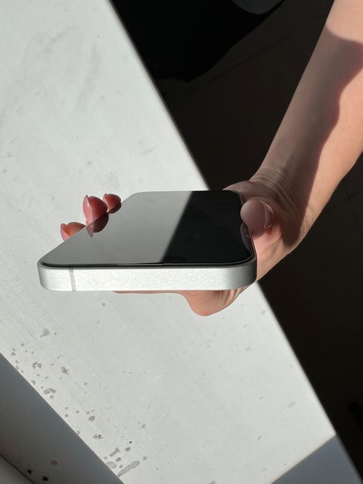 IPhone 16 E, 256 ГБ