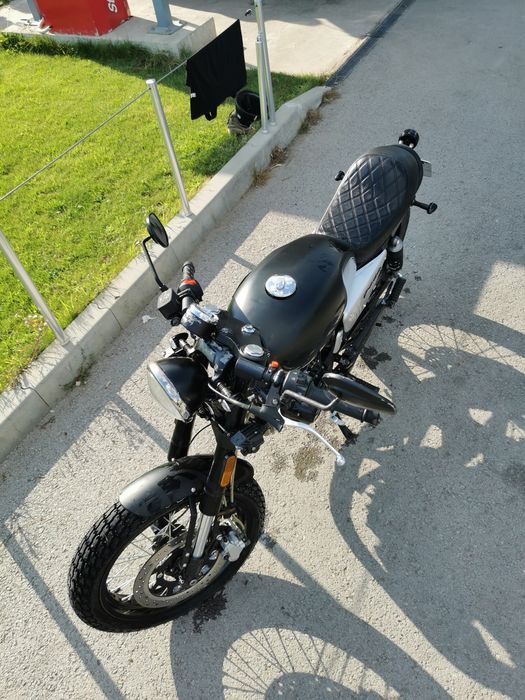 Hanway Blacк Cafе  125i