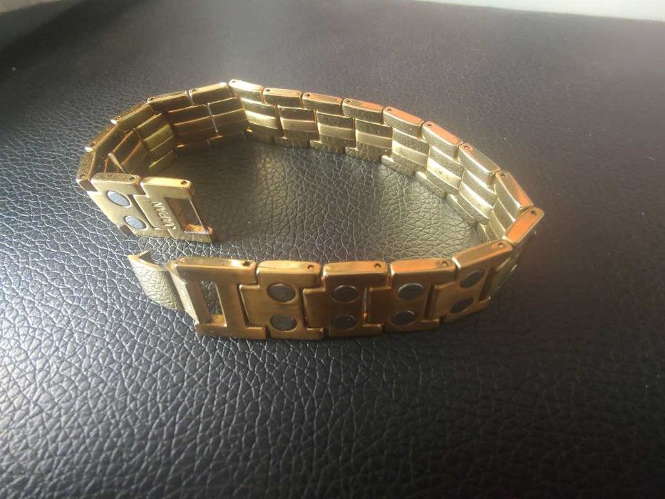 Японска Магнитна Титаниева Гривна За Здравето + Безплатна Доставка