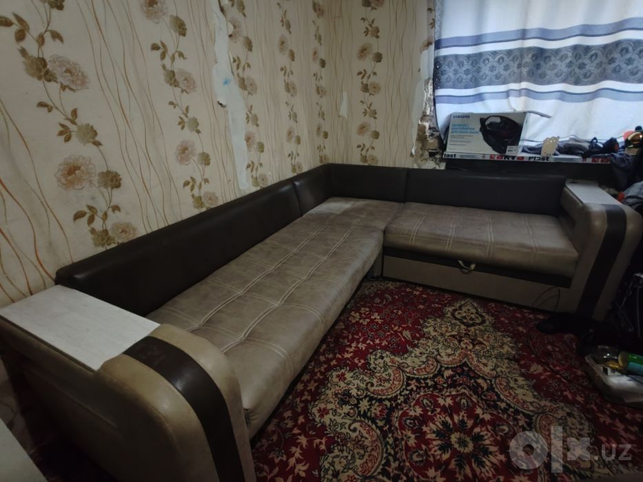 СРОСНО ПРОДАЁТСЯ. Раскладной диван