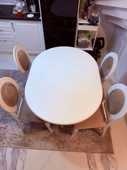 Set masă extensibilă + 4 scaune tapițate – MDF vopsit, alb/bej