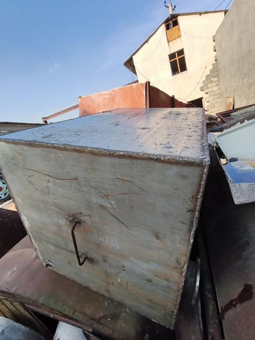 Бак из толстостенной нержавейки (3000 л / 3 куба)
Продам надежный, веч