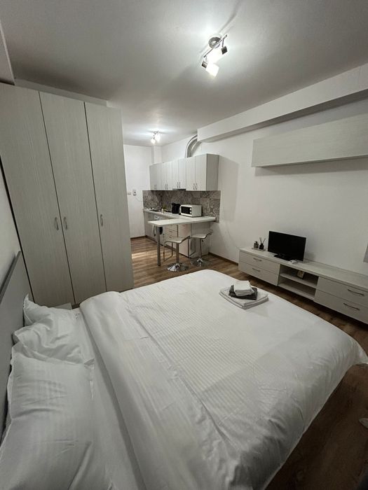 Garsoniera modernă de inchiriat,locația Uta