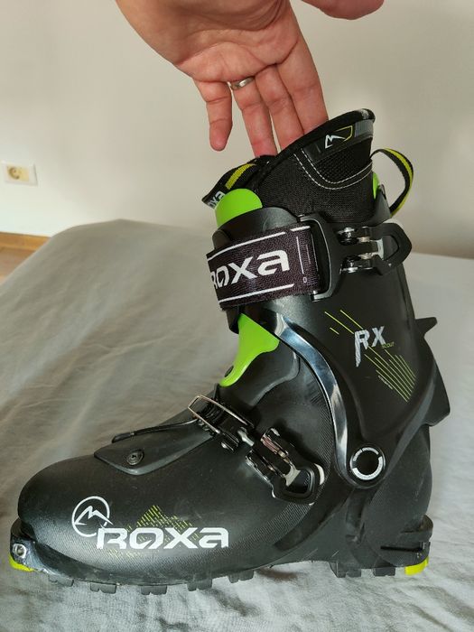 Clapari de tura, Roxa RX scout, mondo 285, marime 44.