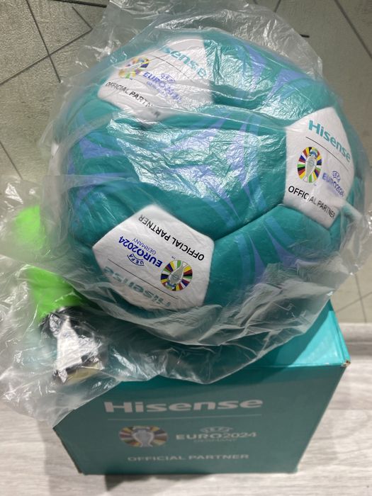 Футбольный мяч с кубка Европы 2024