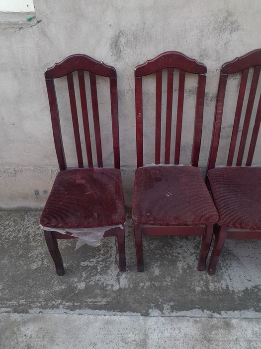 Продам стулья 3.000 за штуку