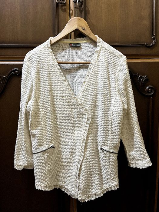 Кофта белая с люриксом