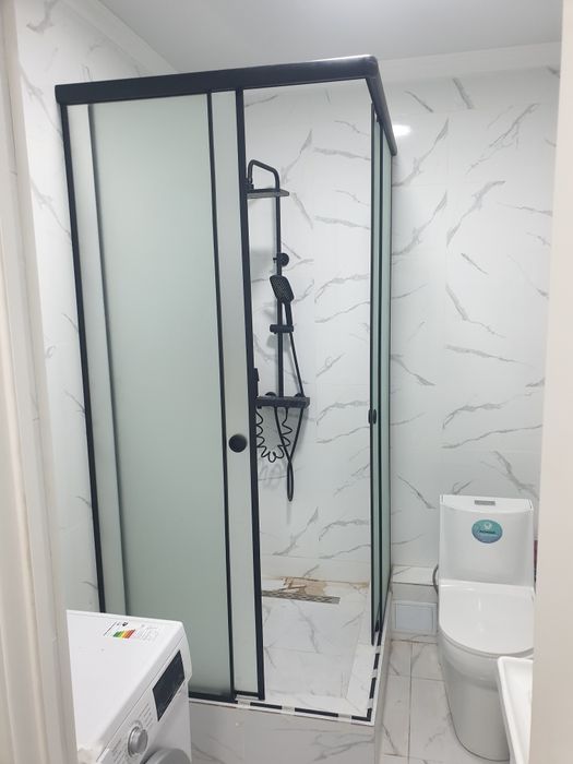 Душевые кабины, зеркала