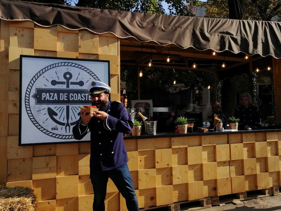 Stand exterior sau interior 5x5m sau 5x2.5m ideal pentru evenimente