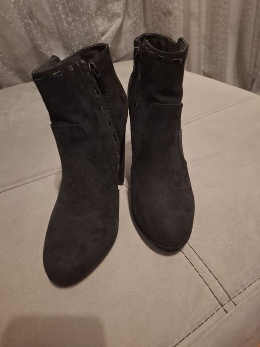 Чисто нови дамски боти Only  38 номер