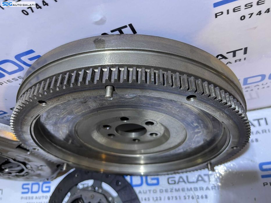 Volanta Masa Simpla Placa Presiune Disc Ambreiaj Skoda Octavia 3 1.6 TDI 2013 - 2017 Cod 123062510 04L105273 [AV0744]