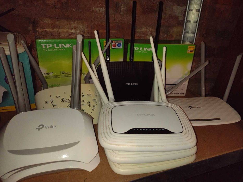 Лот от рутери Tp-Link Cisco Linksys Netgear Asus Apple Draytek
